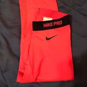 Nike workout leggings size Small